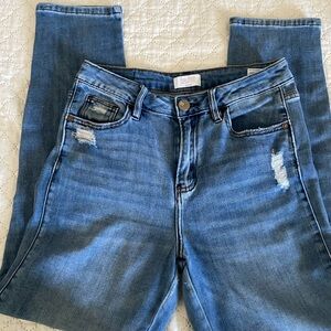 Stylish Blue Distressed Women Jeans